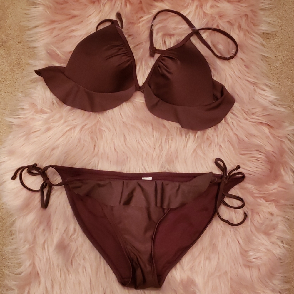 Purple ruffles bikini - size L